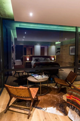 Hotel AWA Puerto Varas