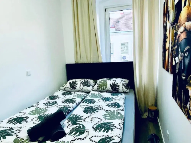 7BR Apt for 15P Near Schönbrunn
