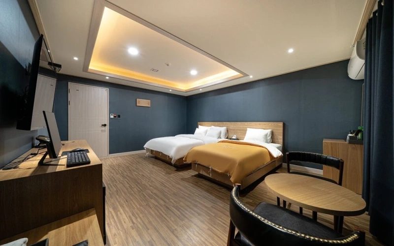 Guest rooms
