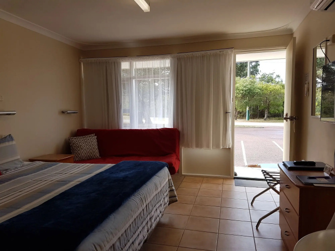 Emu Point Motel
