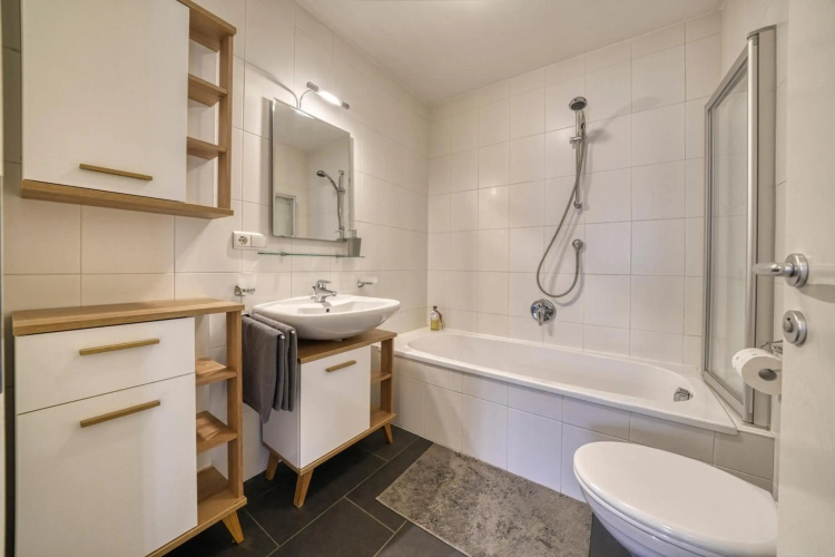 Central Family Apartment