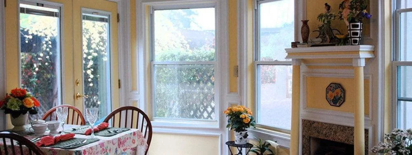 Southern Charm Lodging
