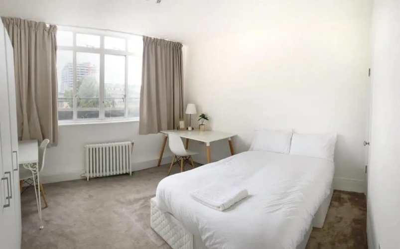 2 Bedrooms Apartment