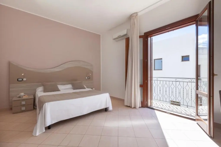 Standard Double room with balcony