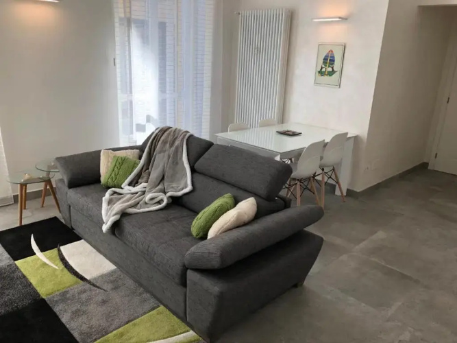 Joe Luxury House