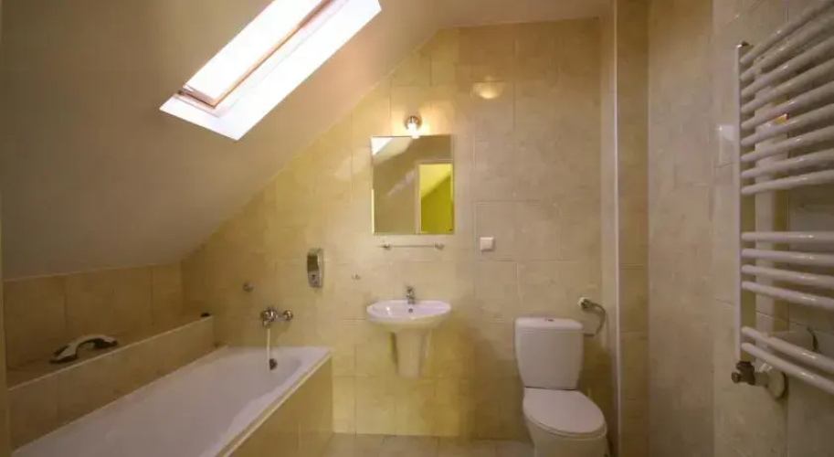 Wenas Hotel