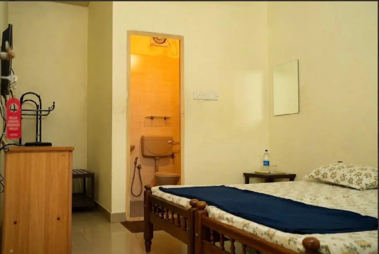 Palm Grove Service Villa