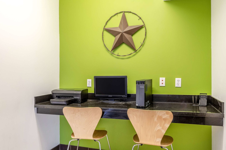 Studio 6 Orange, TX