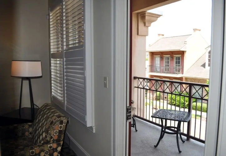 2 Bedrooms Suite