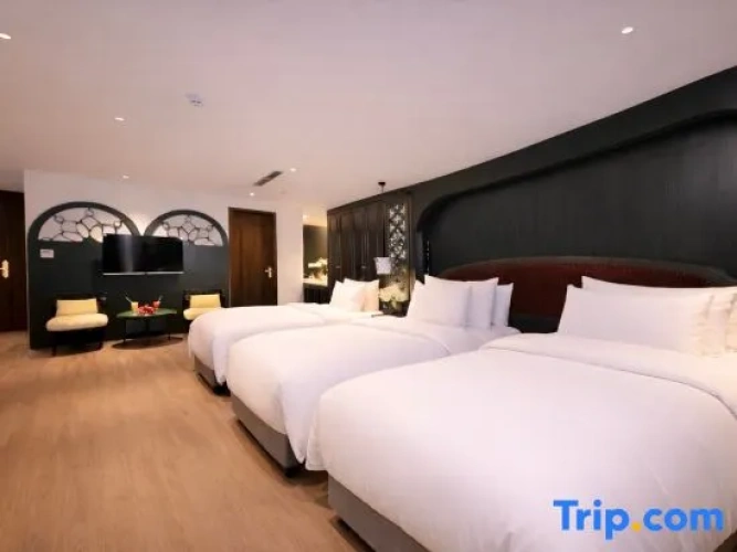 Deluxe Triple room