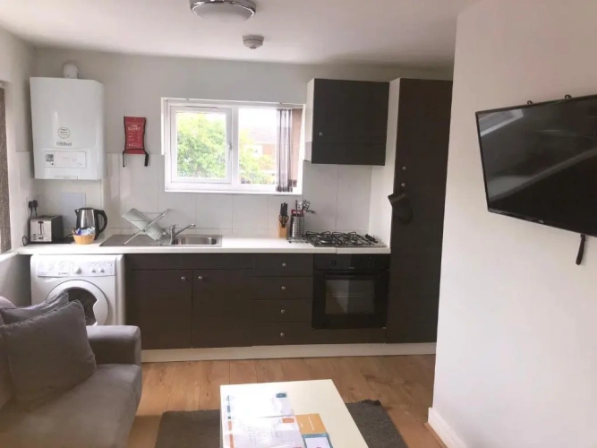 2 Bedrooms Apartment