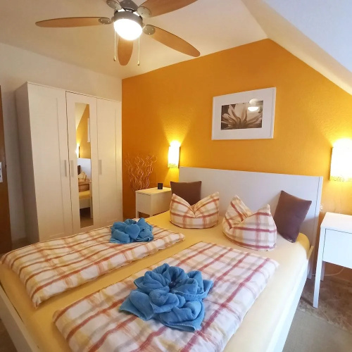 2 Bed Apt Sleeps 5 - Rooftop Terrace, Wifi