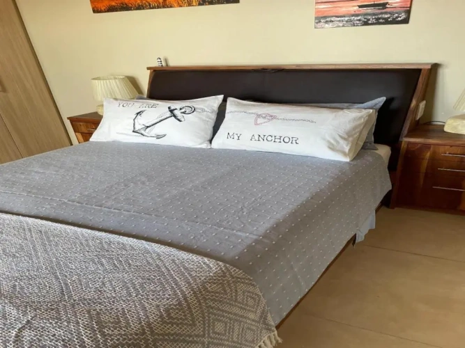 4 Bedrooms Cottage