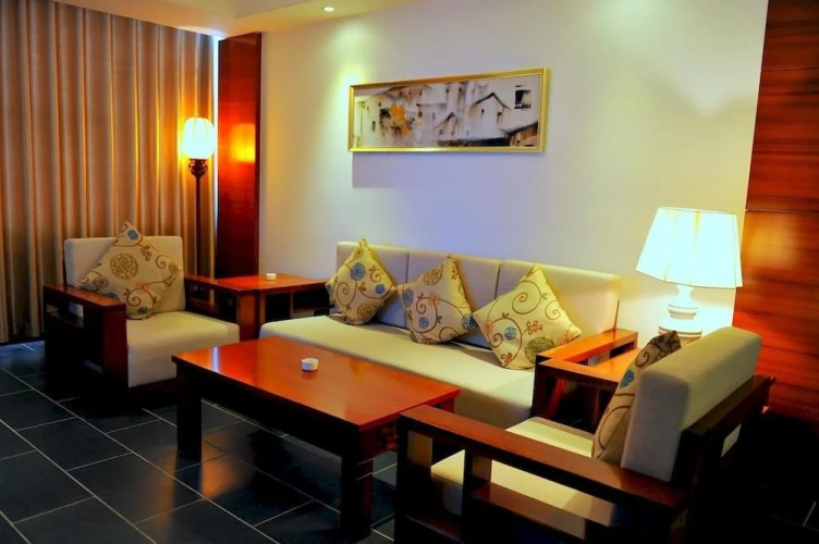 Yanan Rootlots Hotel