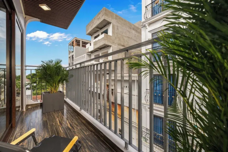 T P Villa