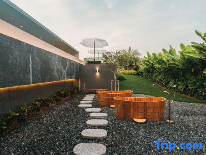 Pinepilla Poolvilla Huahin