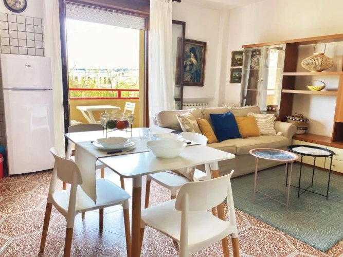 2 Bedrooms Apartment
