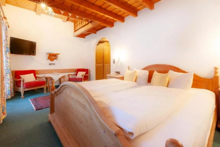 Standard Quadruple room with balcony