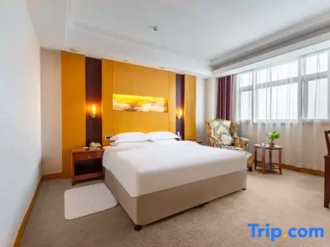 Deluxe Double Suite