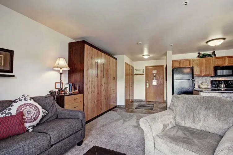 River Mtn Lodge E205