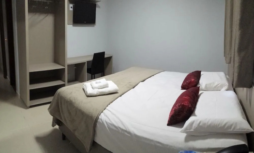 Atlas Hotel II