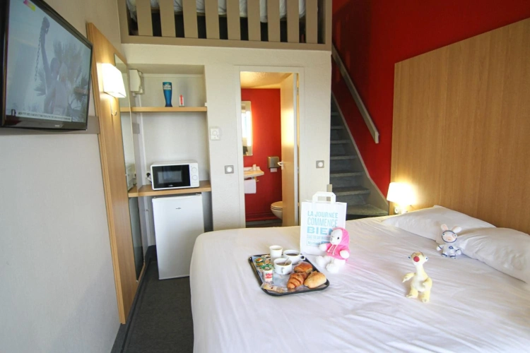 Guest rooms