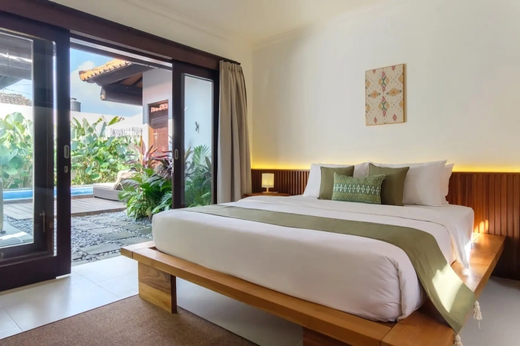 2 Bedrooms Villa