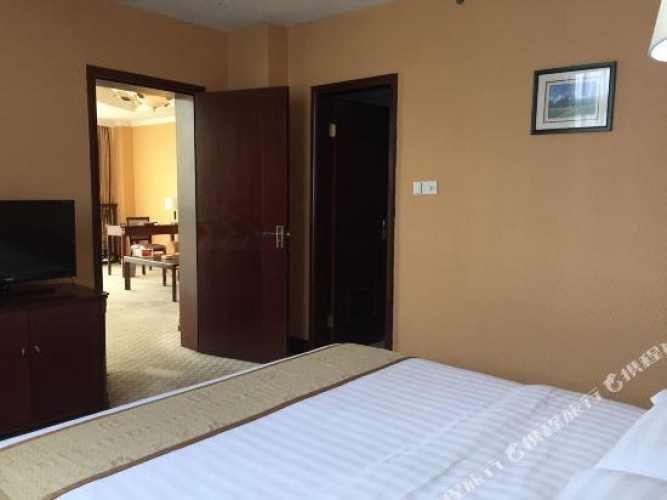 Business Single Suite