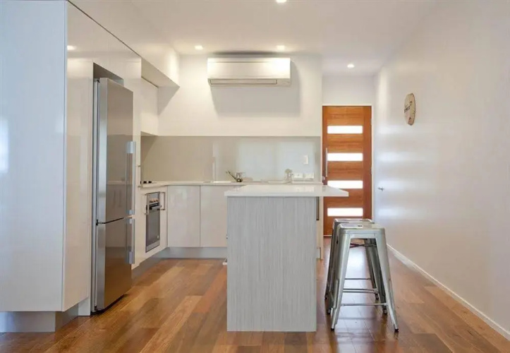 Bujerum Apartments on Burleigh