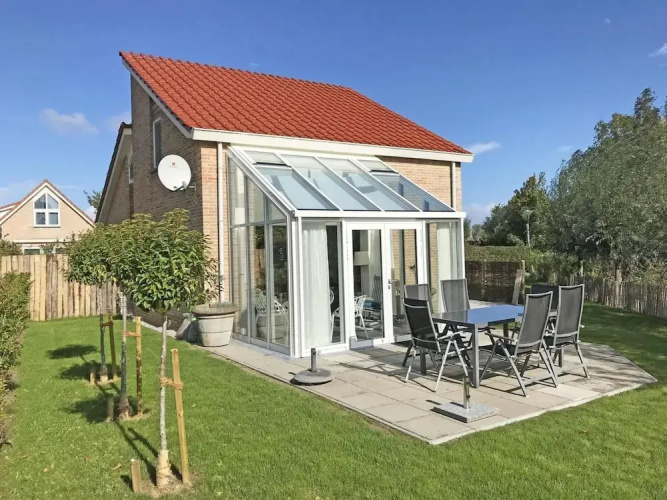 Bungalow in Breskens With Private Jetty