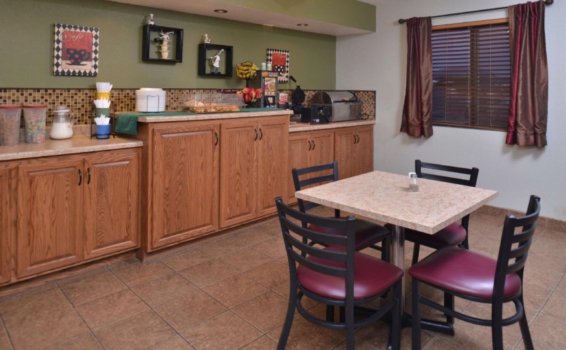 Americas Best Value Inn photo 20