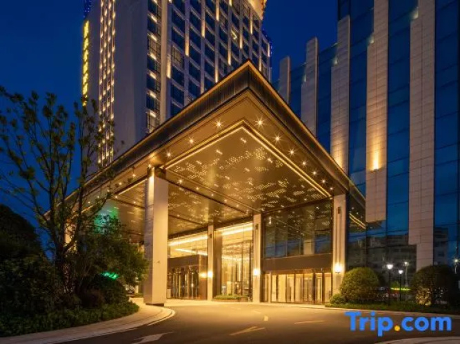 Grand Honor Hotel