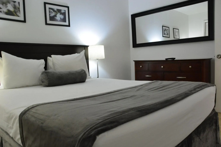 New Point Miami Beach Apartments