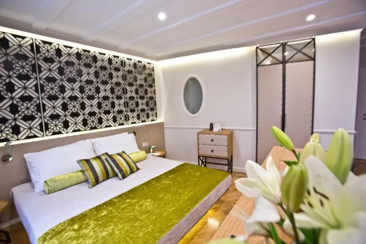 2 Bedrooms Deluxe Apartment