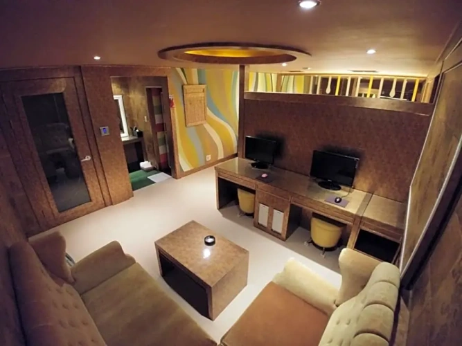 Standard Family room