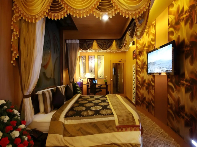 Hotel Astoria Residency