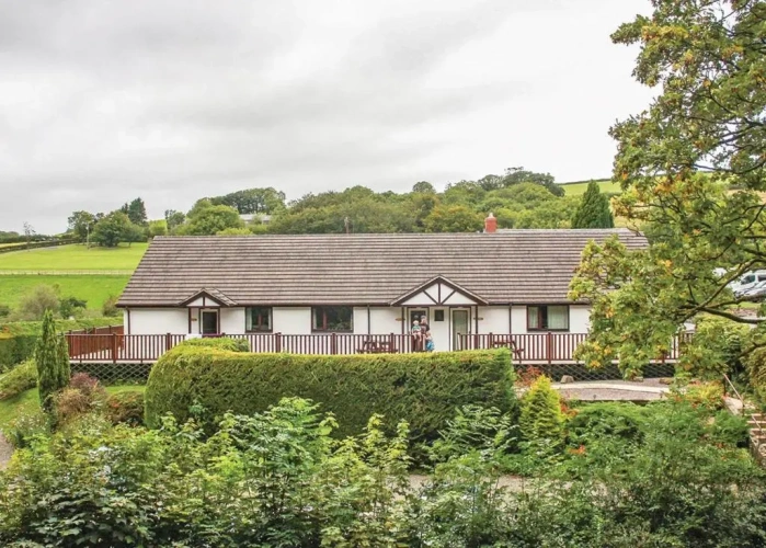 2 Bedrooms Double Cottage