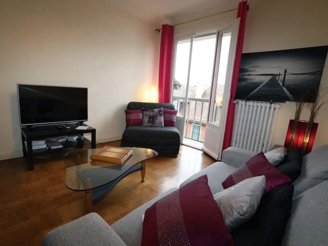 1 bedroom with elevator in downtown Annecy
