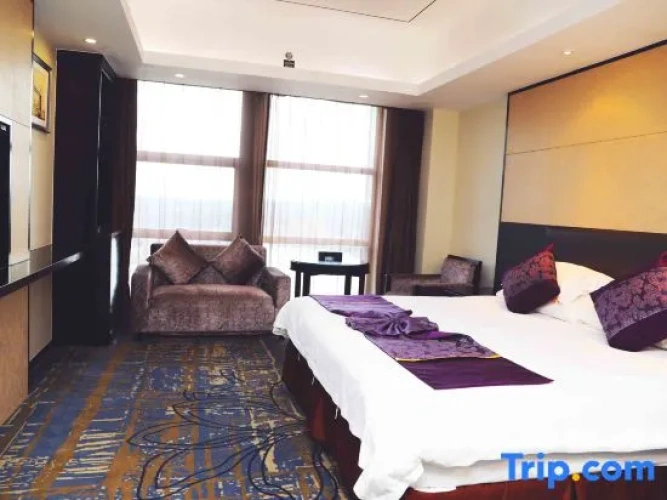 Business Double Suite with lake view