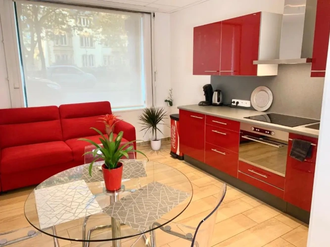 1 Bedroom Apartment