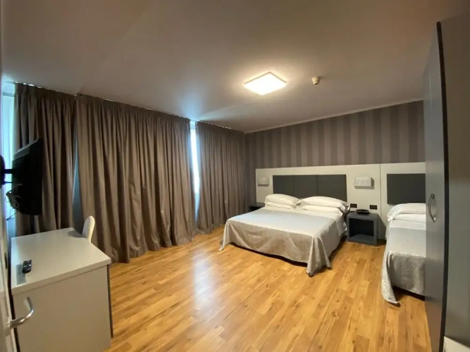 Triple room