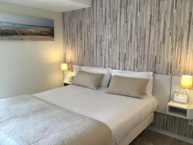 Comfort room with balcony