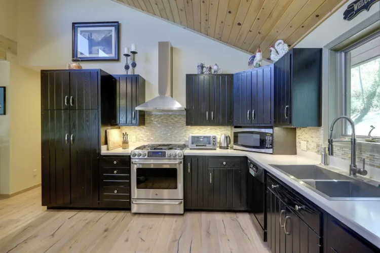 Vail 'treehouse' + Hot Tub, Sauna & Mtn Views