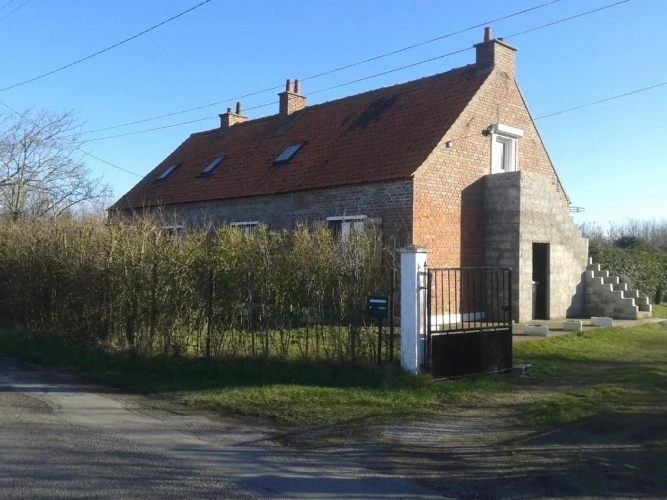2 Bedrooms Cottage