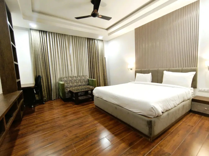 Jewels Resorts