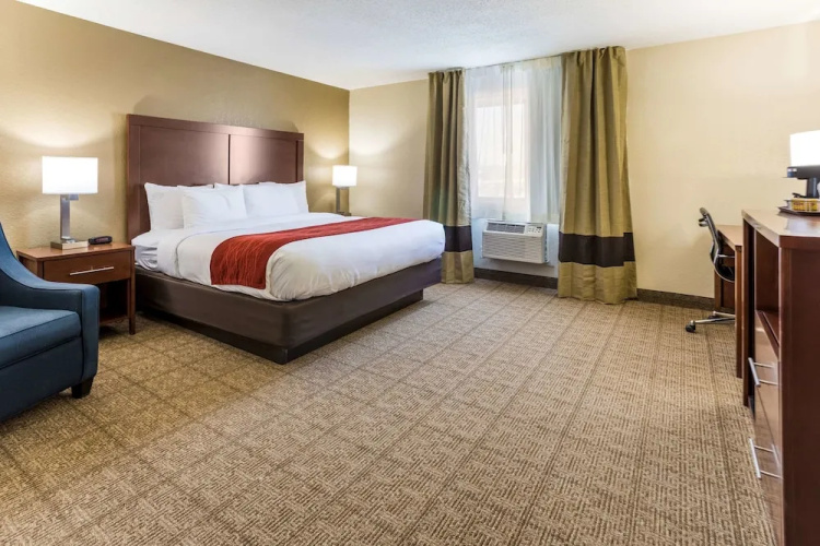 Super 8 Waukesha