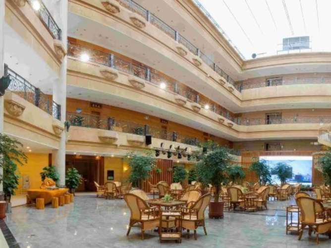 Landu Hotel