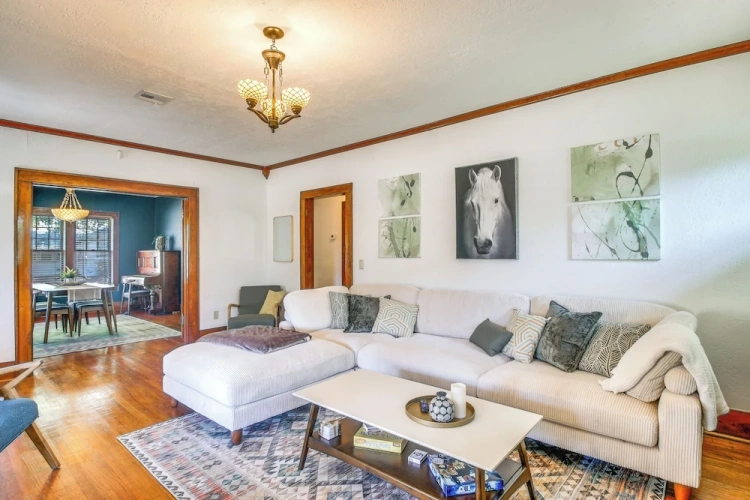 2 Bedrooms Cottage