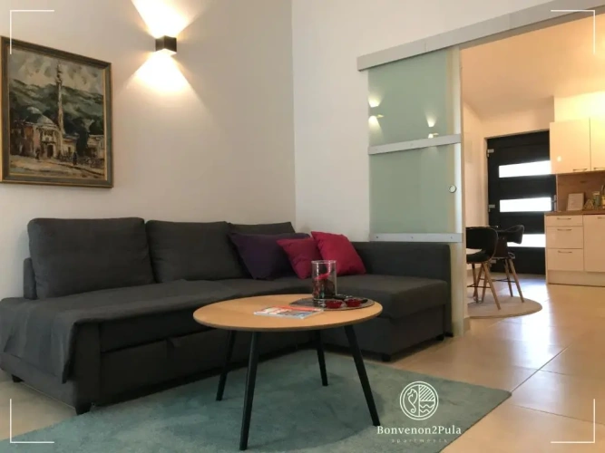 Apartment with sea view