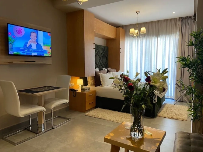 1 Bedroom Standard Double Suite with balcony